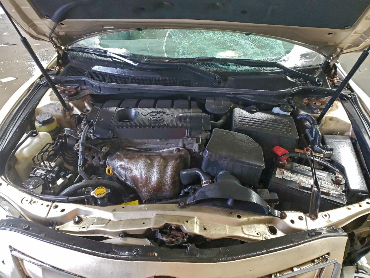 Toyota Camry Base Image 5