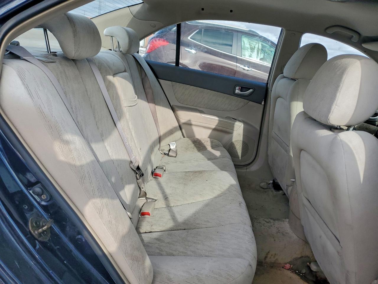 Hyundai SONATA Gl Image 8