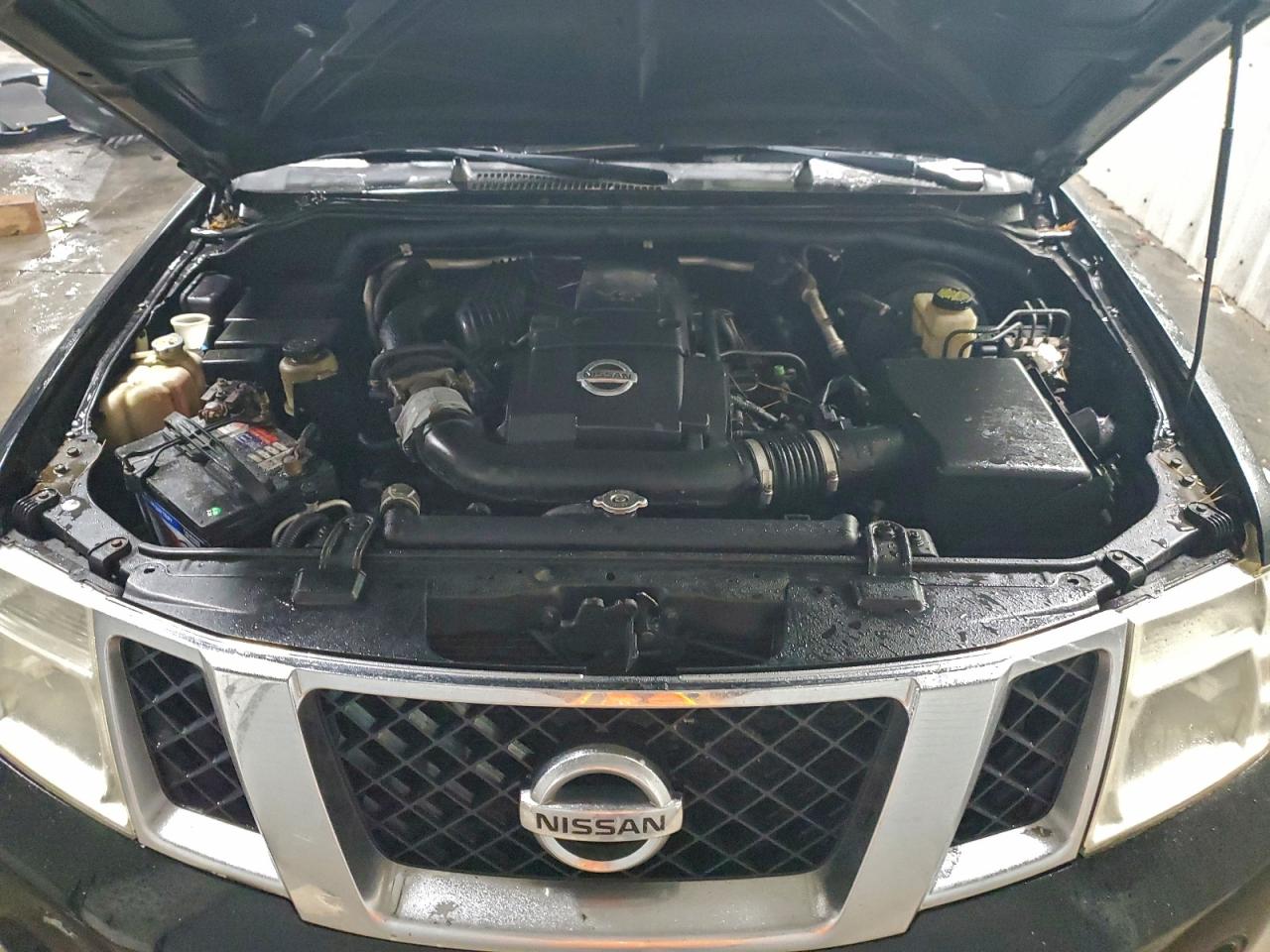 Nissan Pathfinder S Image 12