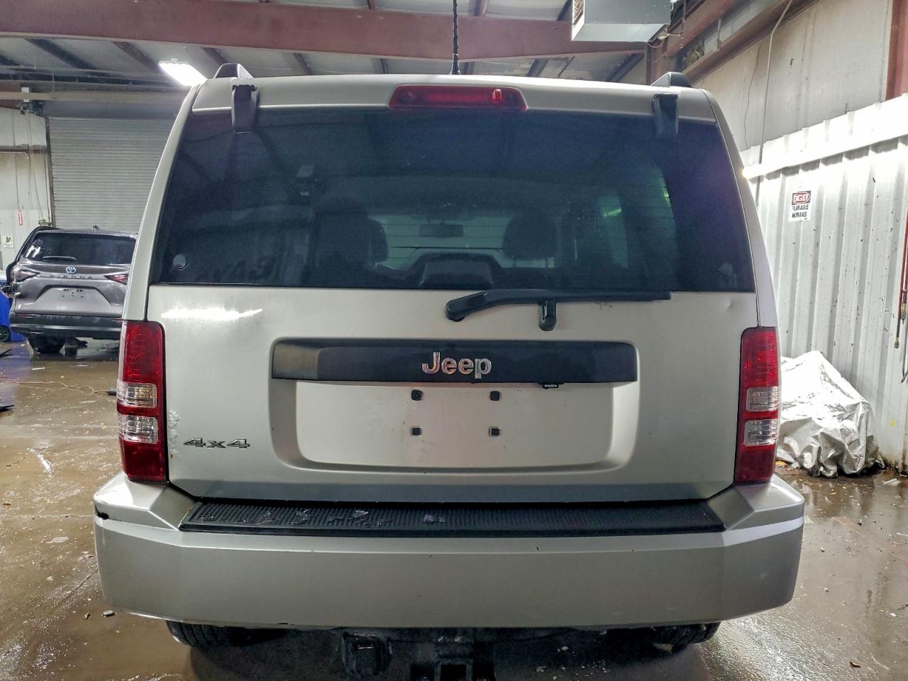 Jeep Liberty Sport Image 4