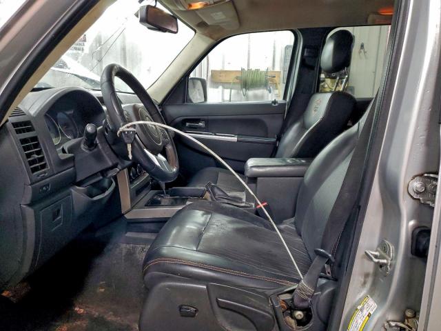 Jeep Liberty Sport Image 5