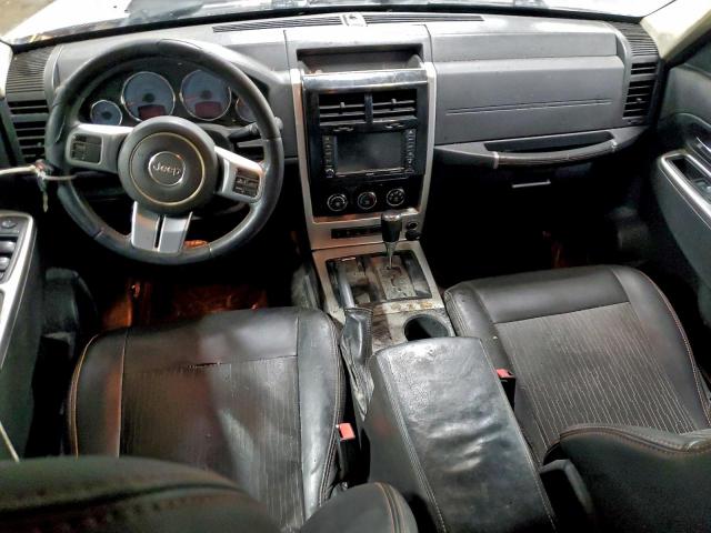 Jeep Liberty Sport Image 8