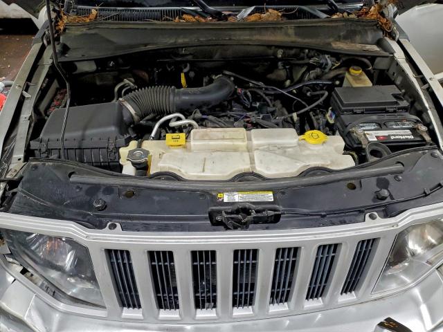 Jeep Liberty Sport Image 12