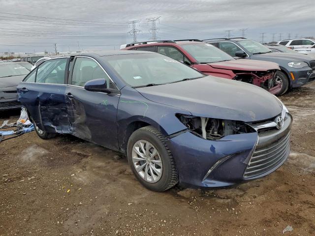 Toyota Camry Le Image 6