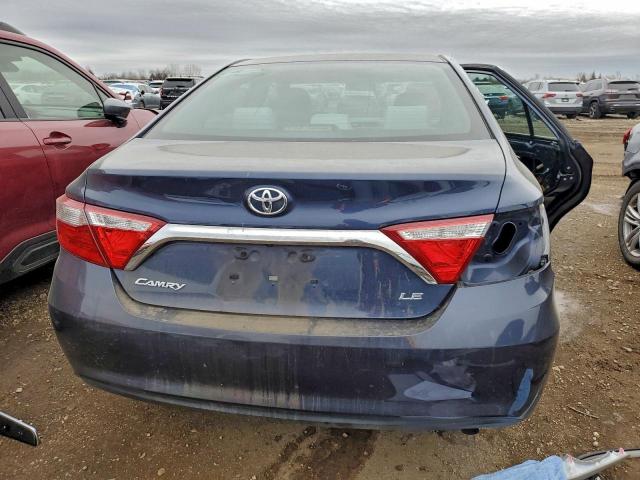 Toyota Camry Le Image 4