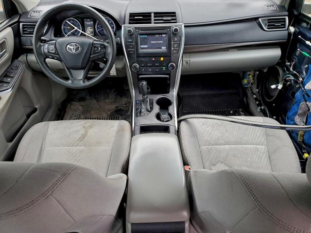 Toyota Camry Le Image 9