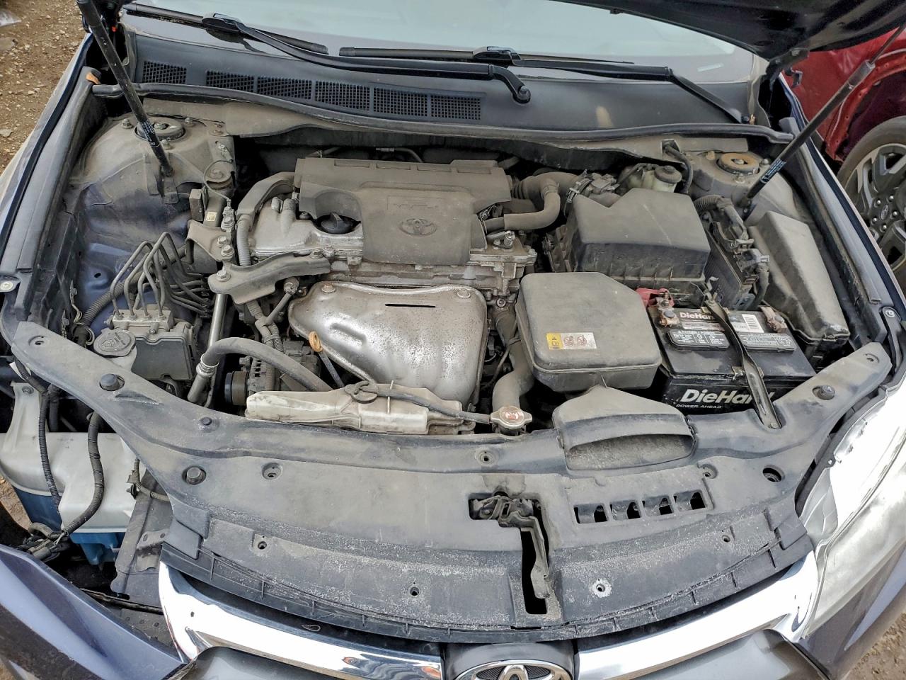 Toyota Camry Le Image 10