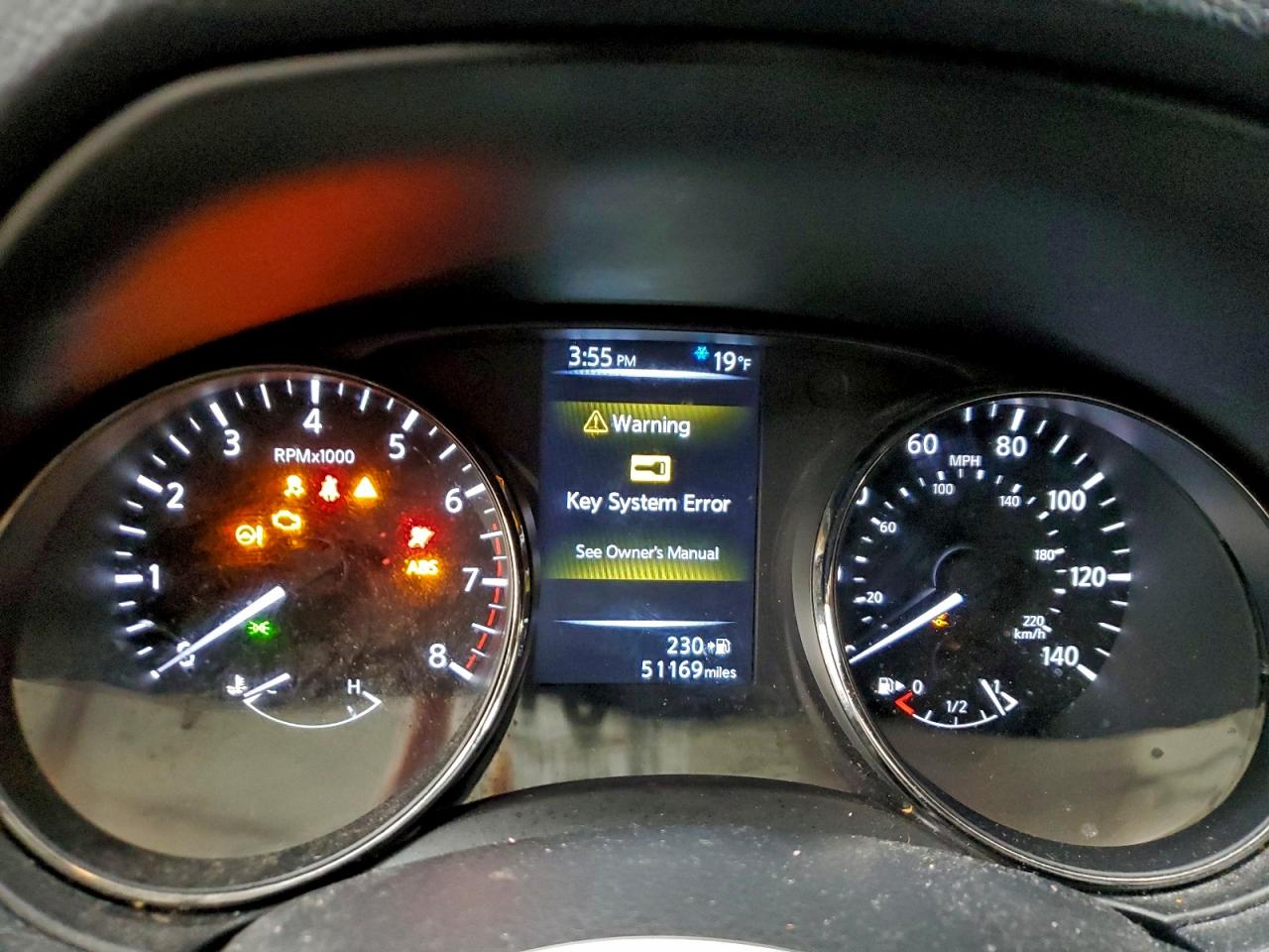 Nissan Rogue S Image 4