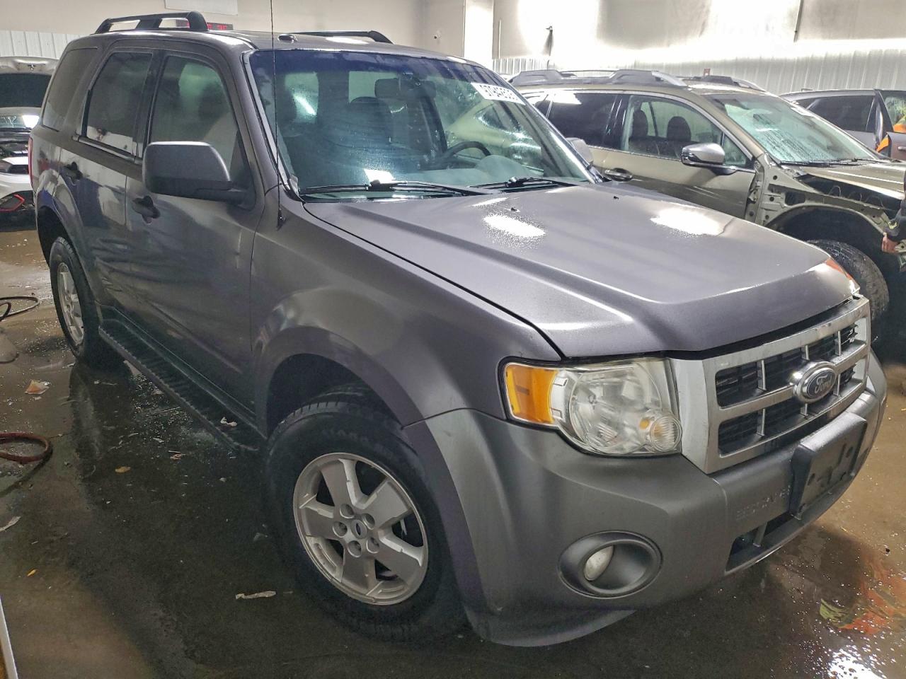 Ford Escape Xlt Image 2