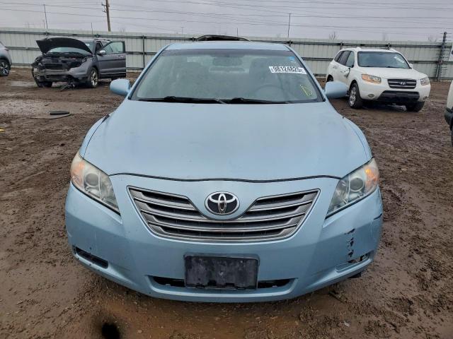 Toyota Camry Hybrid Image 3