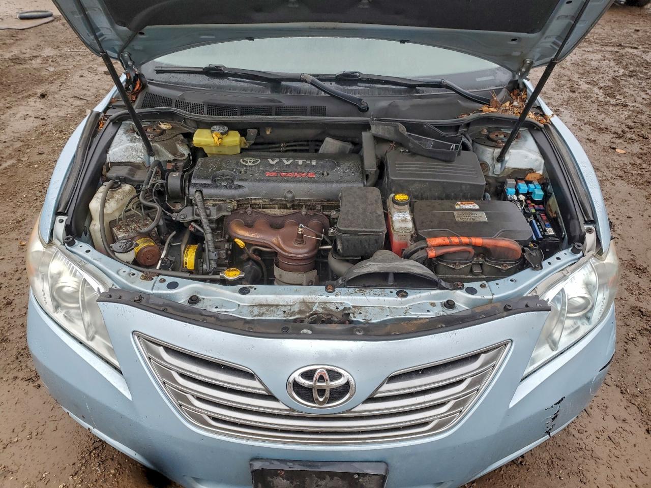 Toyota Camry Hybrid Image 9