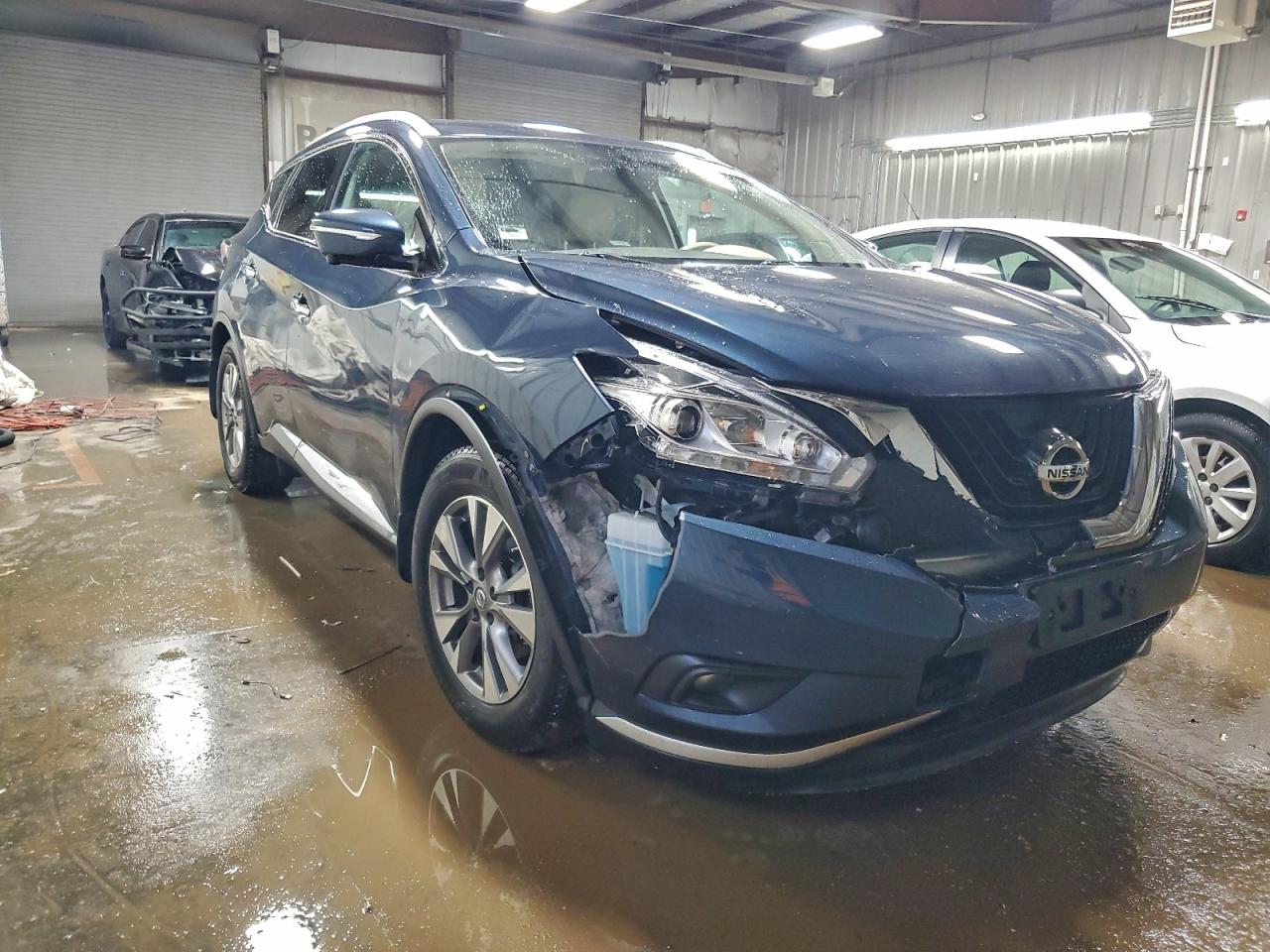 Nissan Murano S Image 10