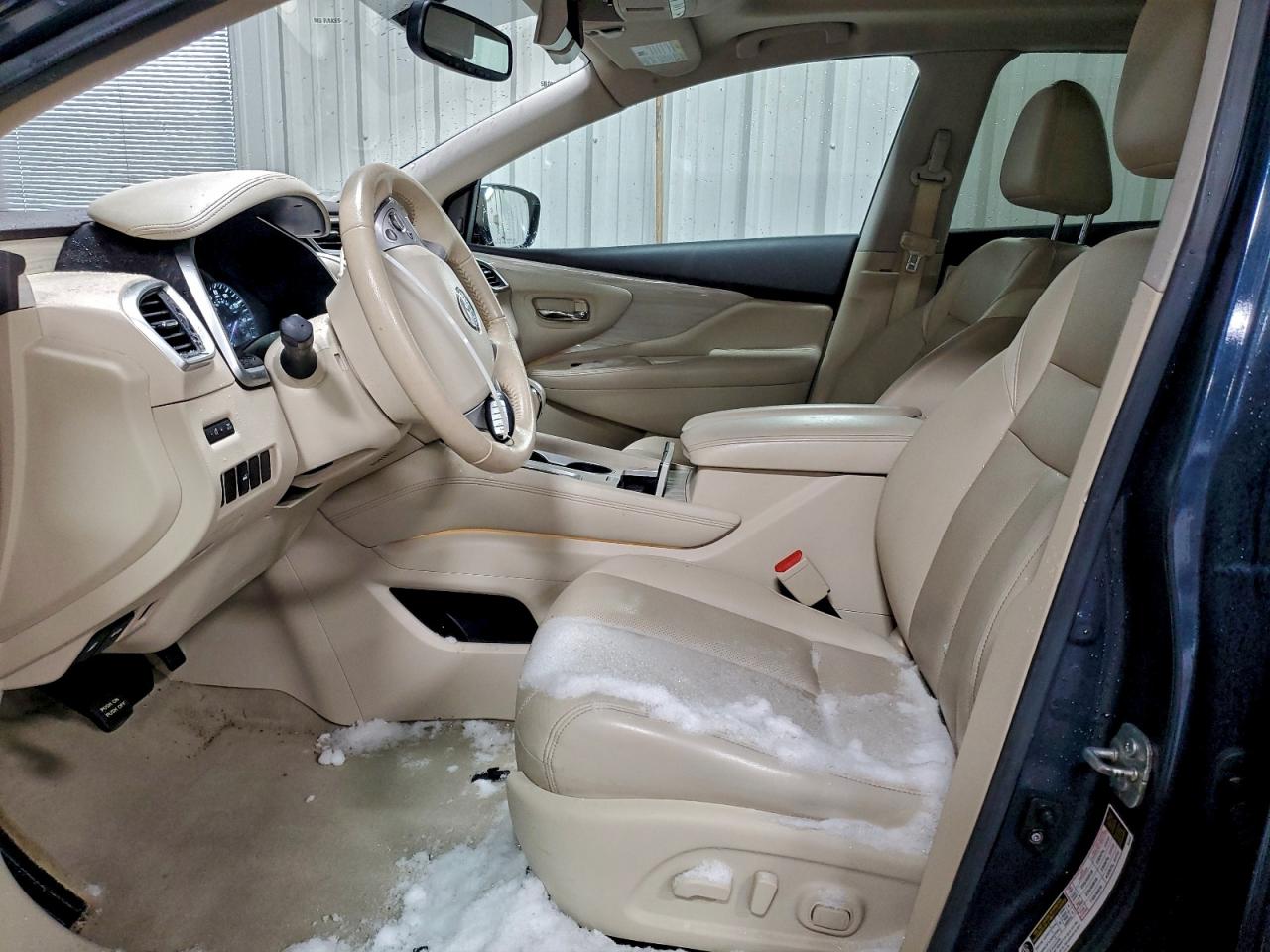 Nissan Murano S Image 4