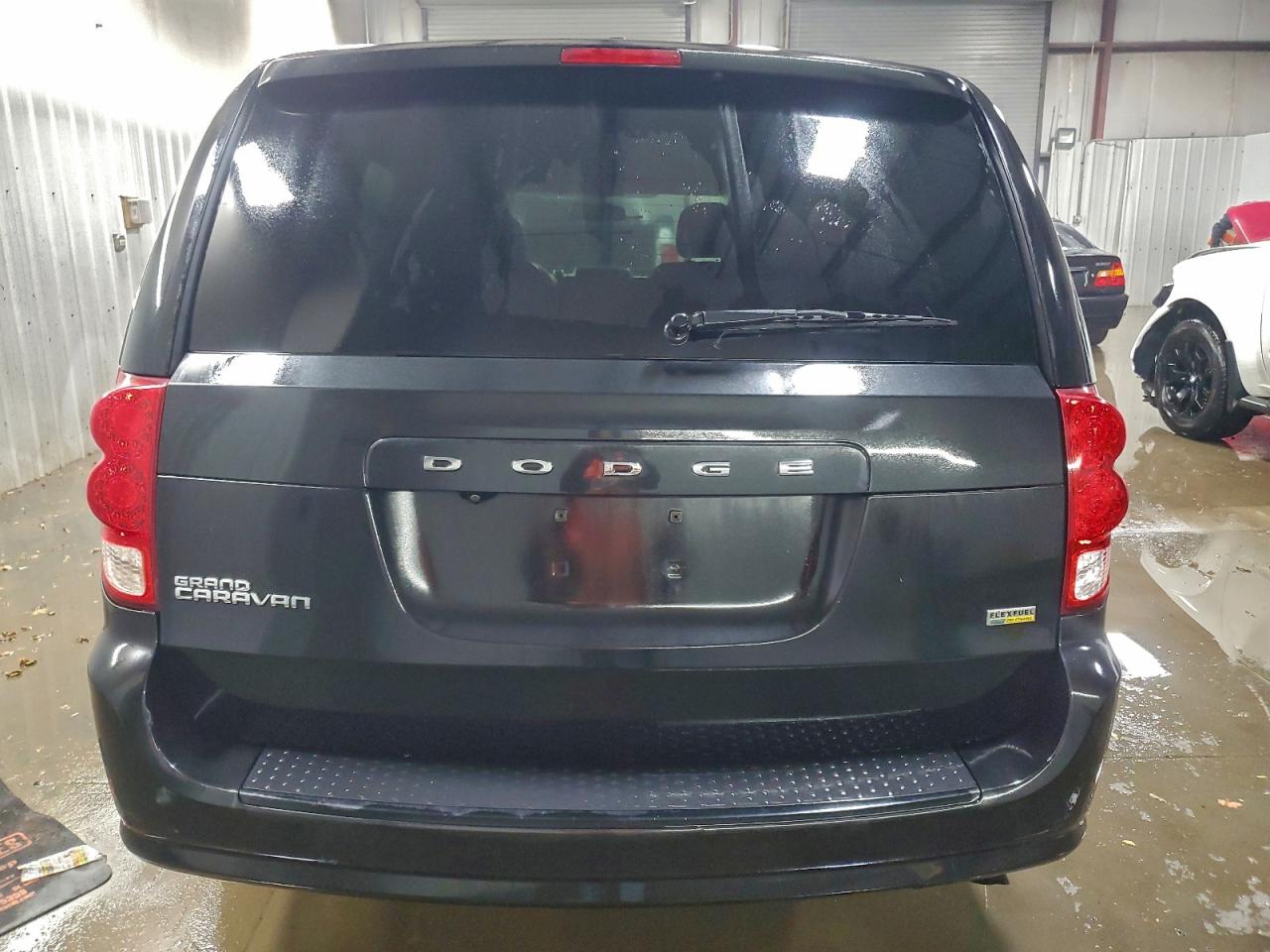 Dodge Caravan Se Image 6