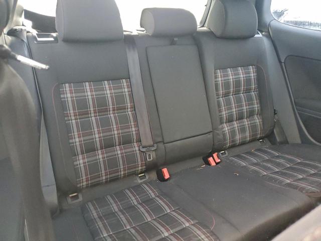Volkswagen GTI Image 10