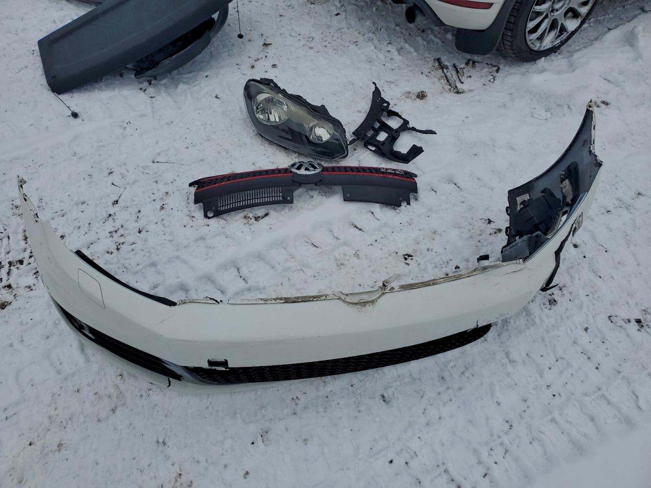 Volkswagen GTI Image 8