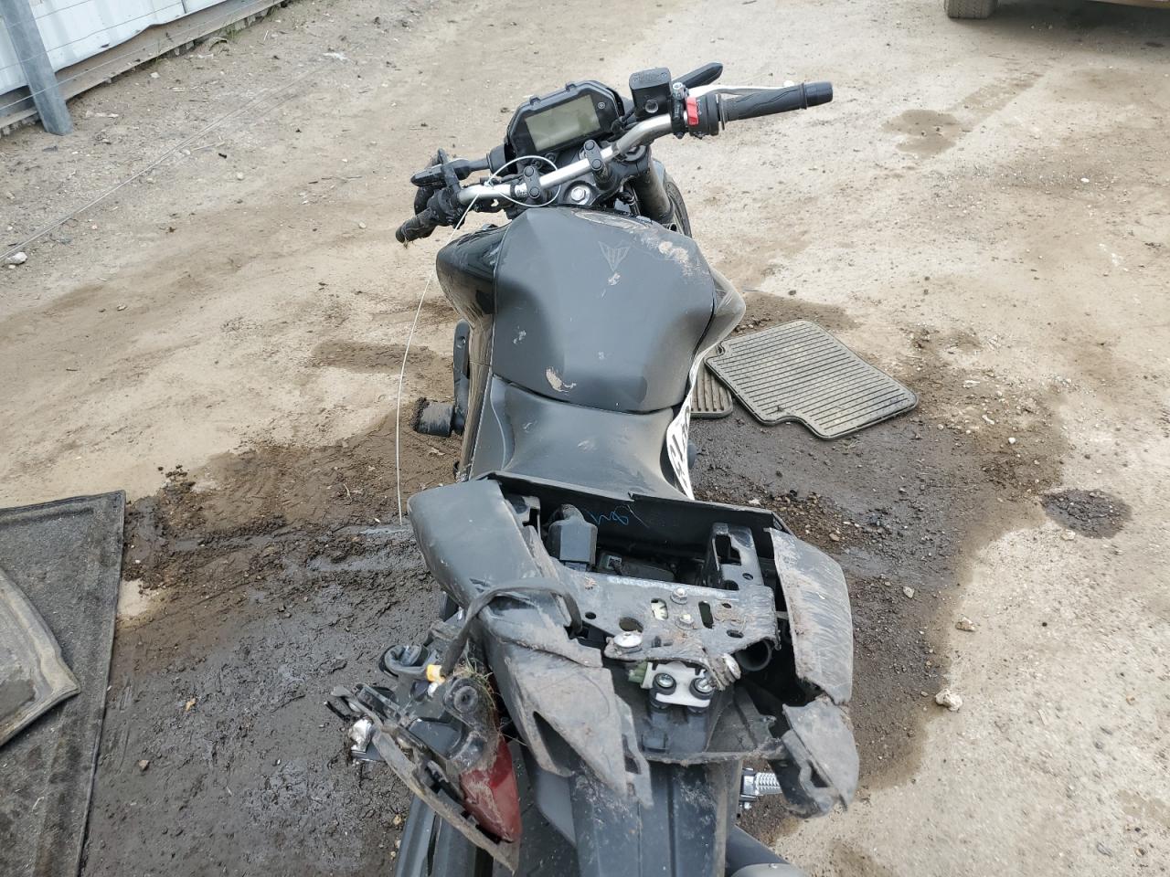 Yamaha Mt-03 Image 4