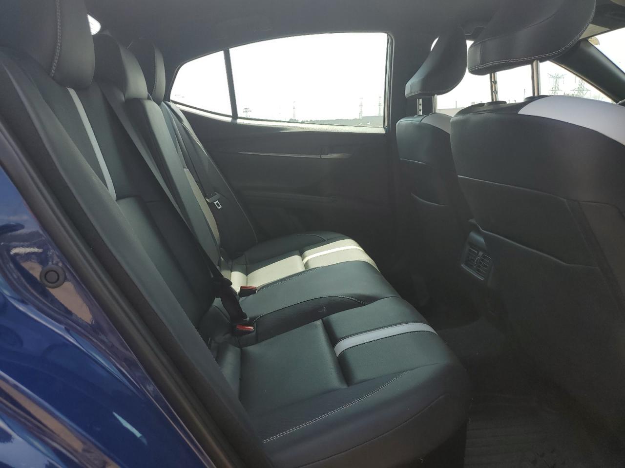 Toyota Camry Xse Image 12