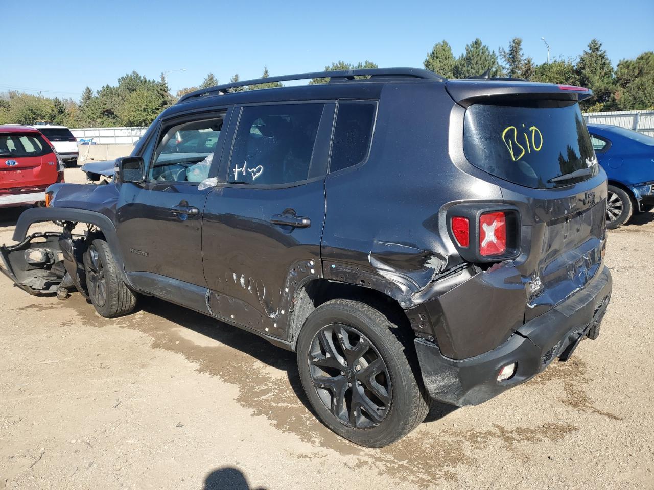 Jeep Renegade Latitude Image 4