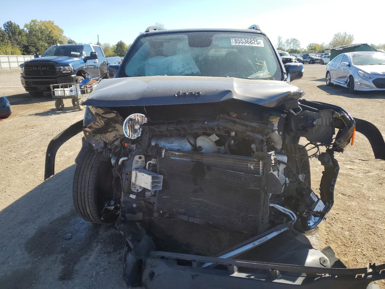 Jeep Renegade Latitude Image 6