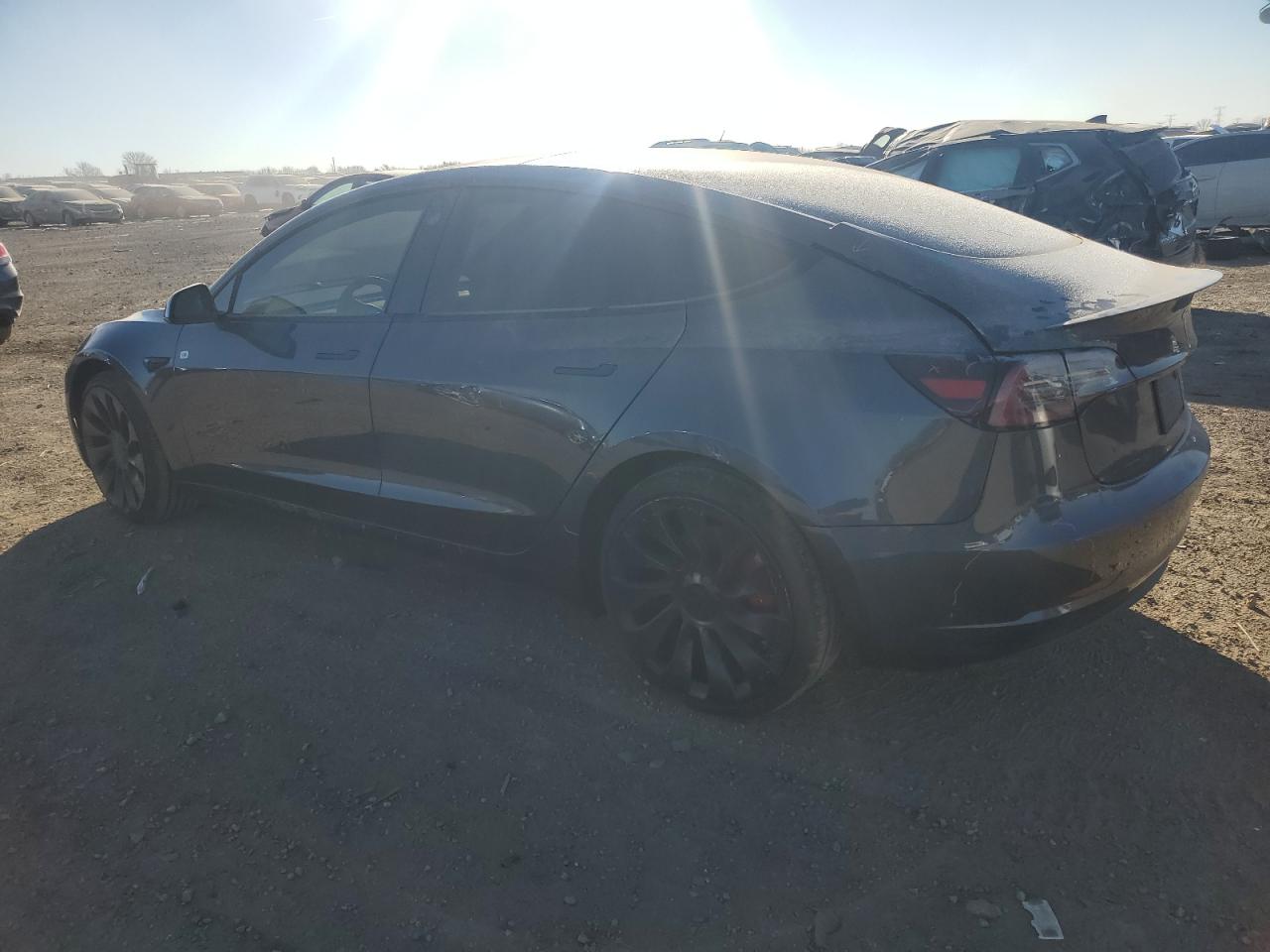 Tesla Model 3 Image 4