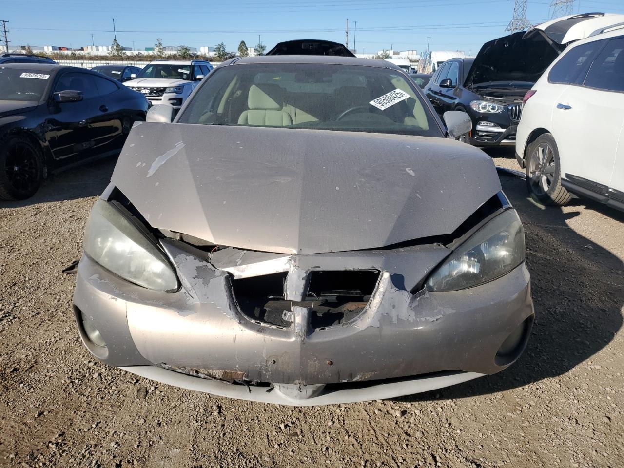 Pontiac Grandprix Image 3