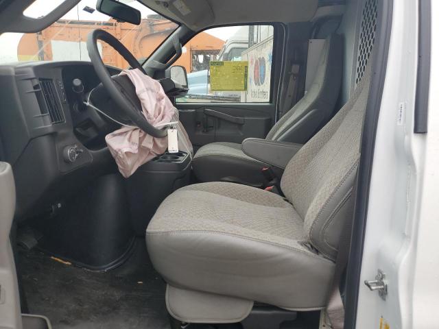 Chevrolet Express Image 9