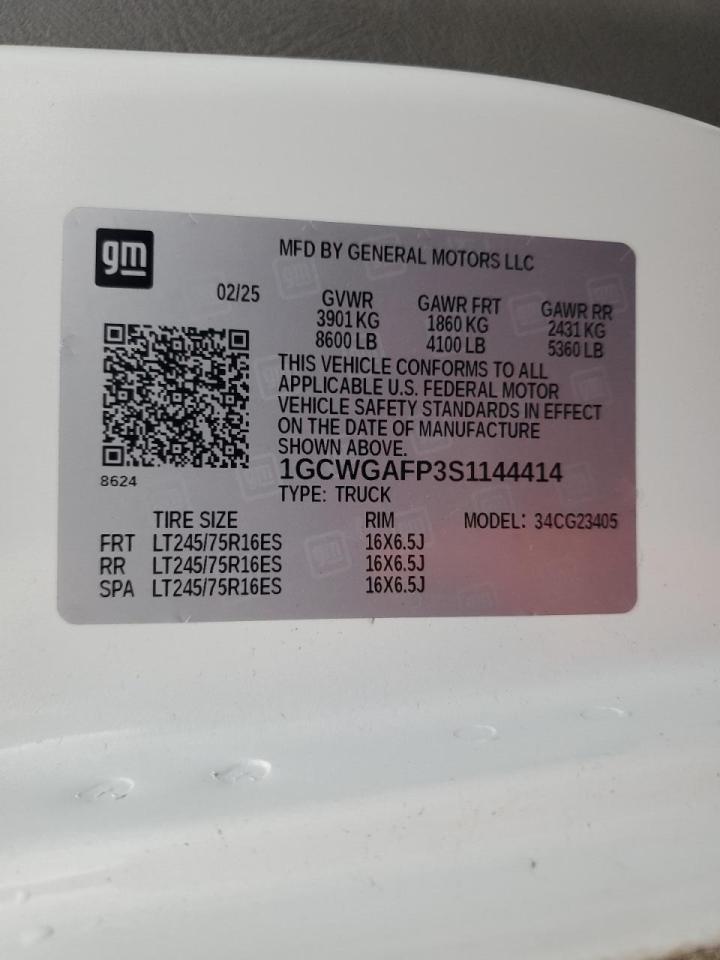 Chevrolet Express Image 6