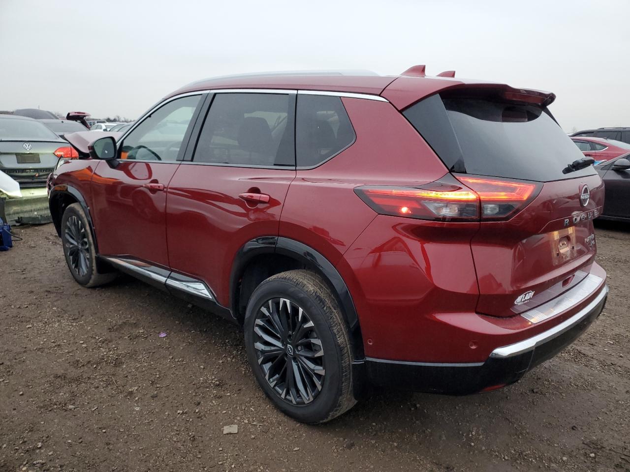 Nissan Rogue Platinum Image 8