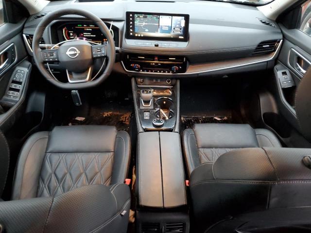 Nissan Rogue Platinum Image 11