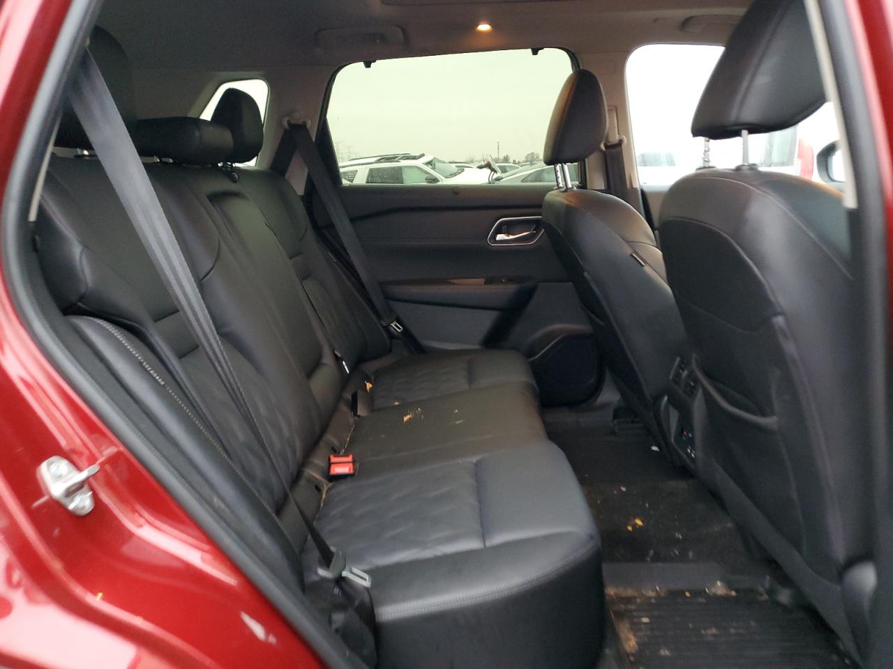 Nissan Rogue Platinum Image 2