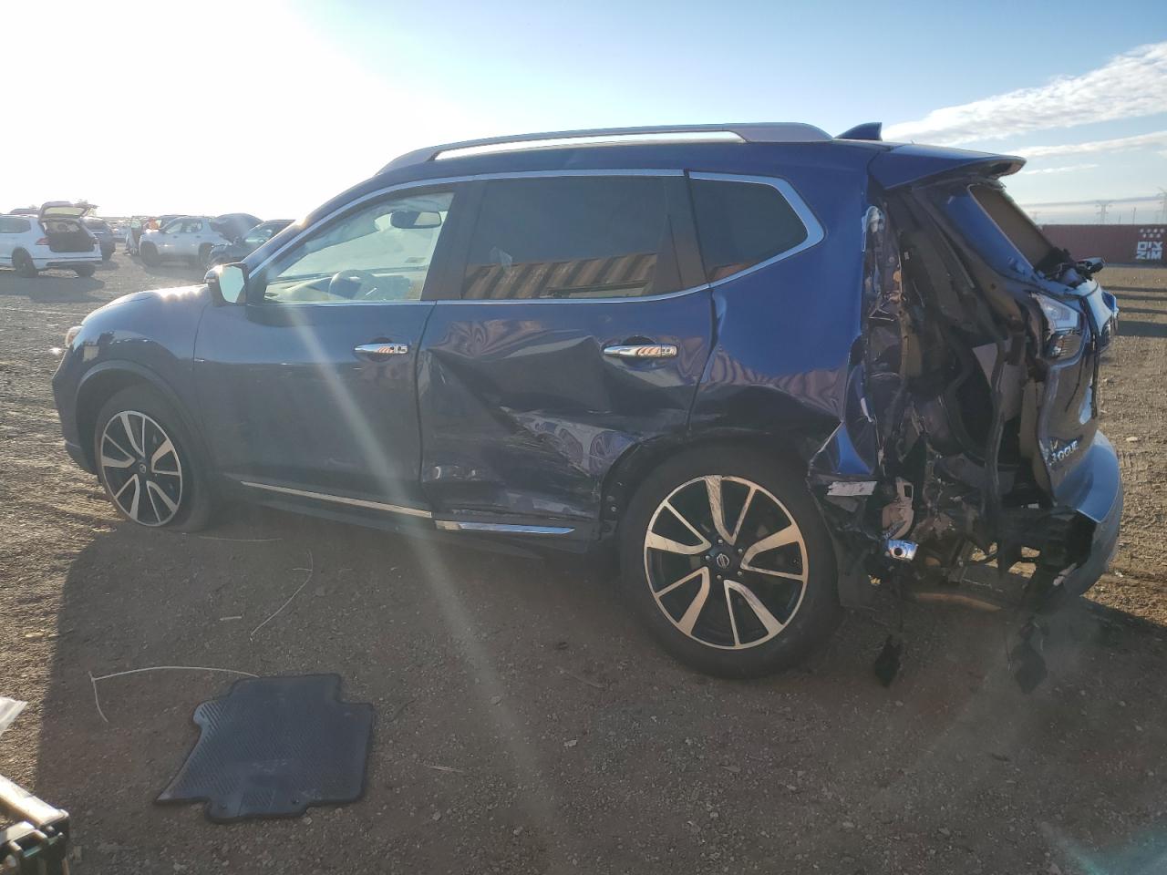 Nissan Rogue S Image 2