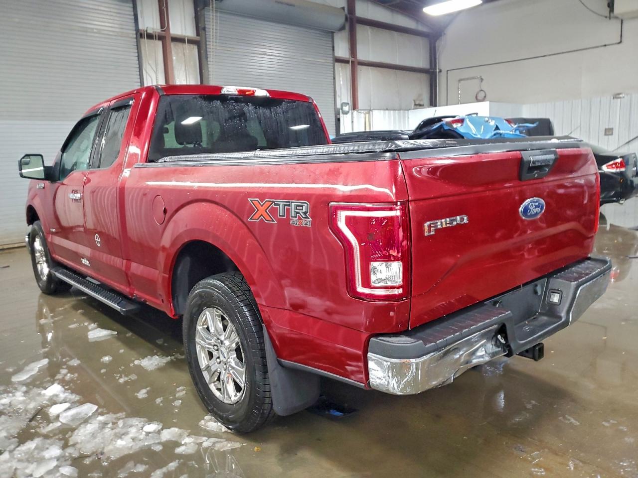 Ford F-150 Super Cab Image 5
