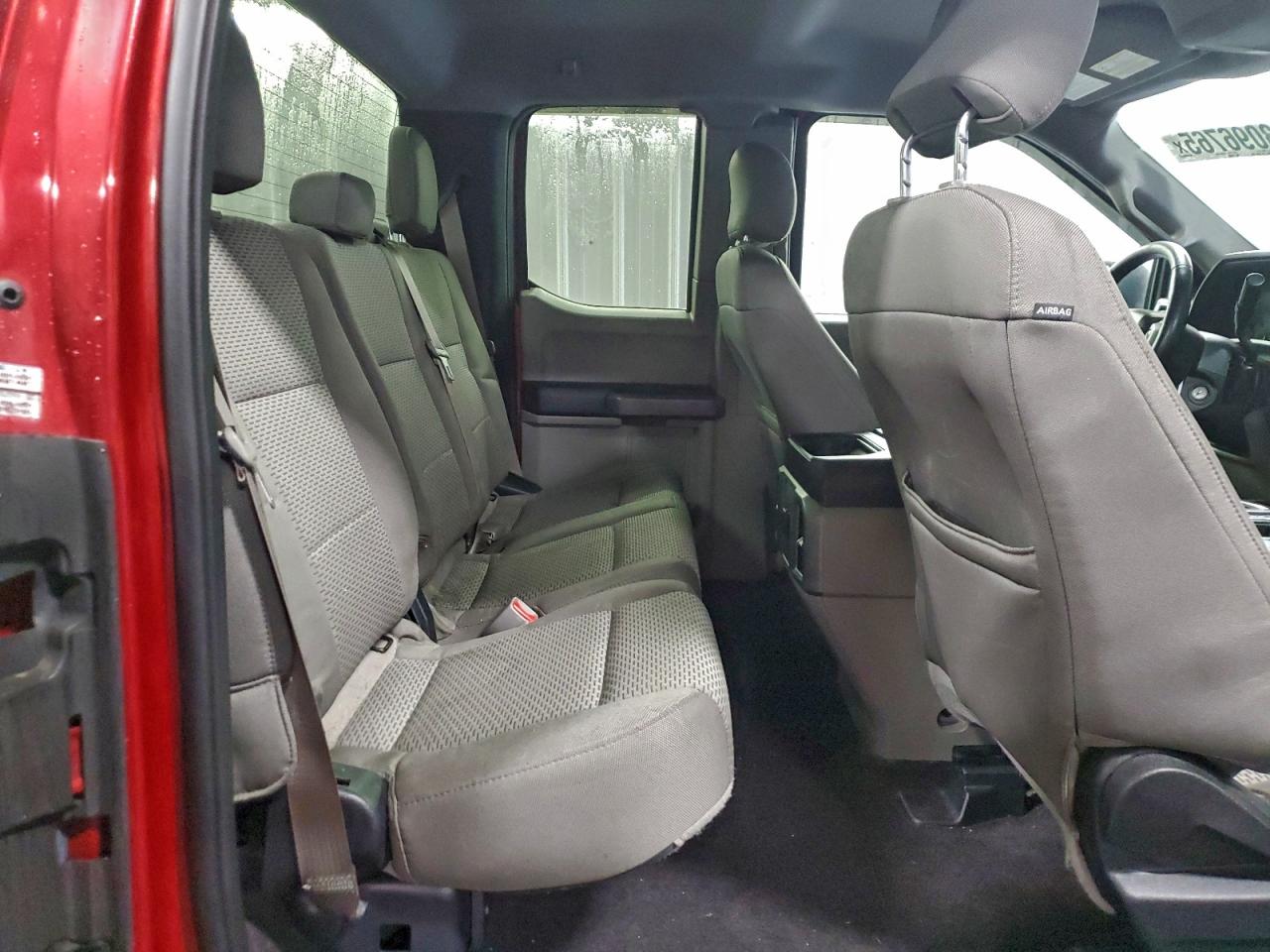 Ford F-150 Super Cab Image 12