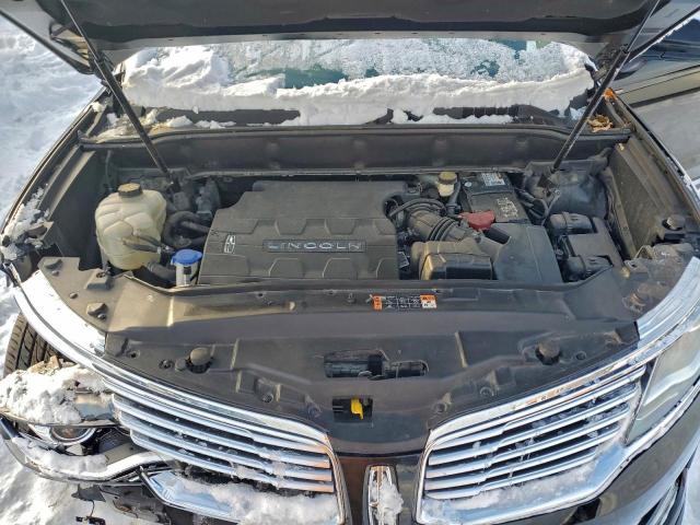 Lincoln MKX Reserve Image 3