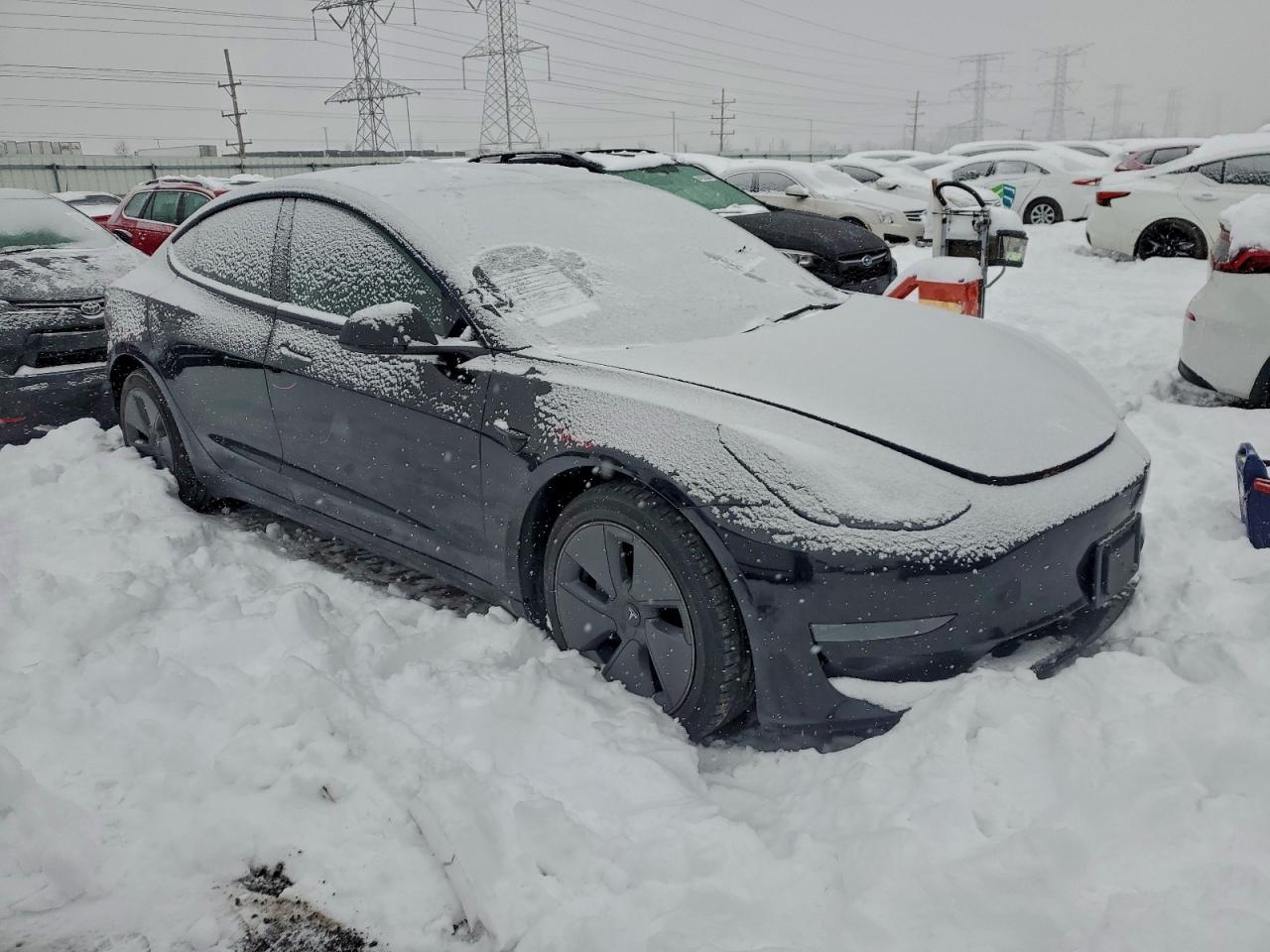 Tesla Model 3 Image 9