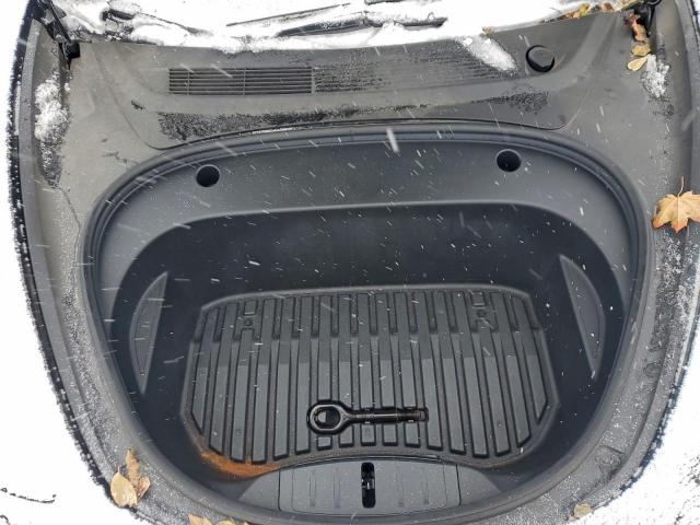 Tesla Model 3 Image 12