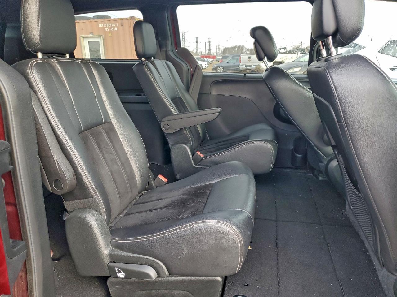 Dodge Caravan Sxt Image 10