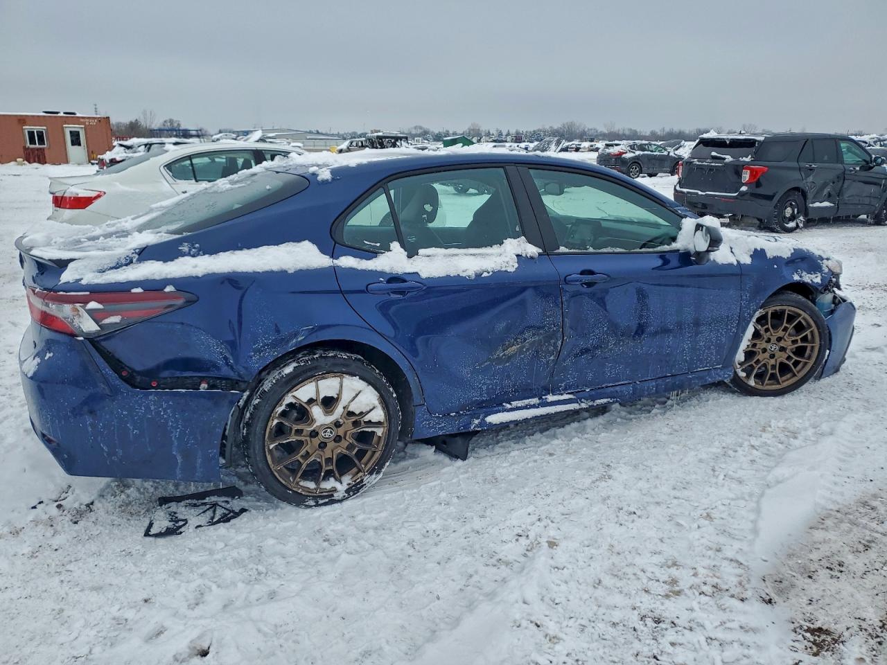 Toyota Camry Se Night Shade Image 3