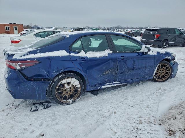 Toyota Camry Se Night Shade Image 3