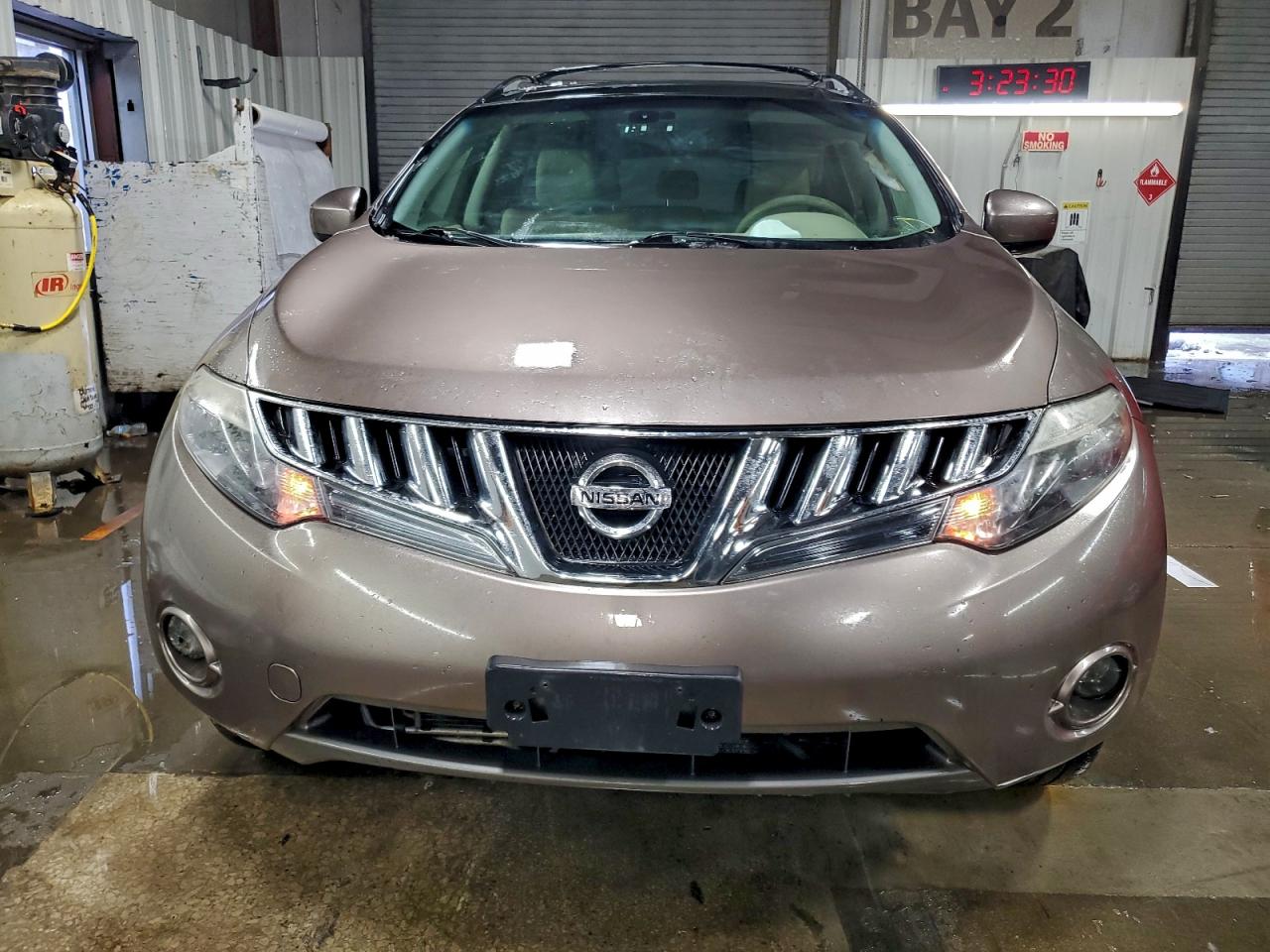 Nissan Murano S Image 2