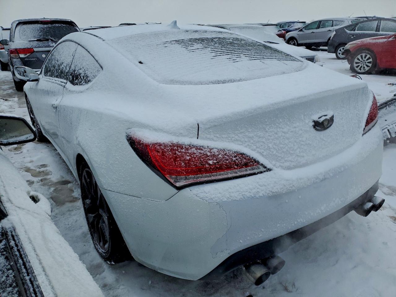 Hyundai Genesis 2.0t Image 8