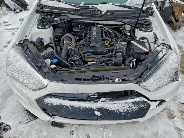 Hyundai Genesis 2.0t Image 3