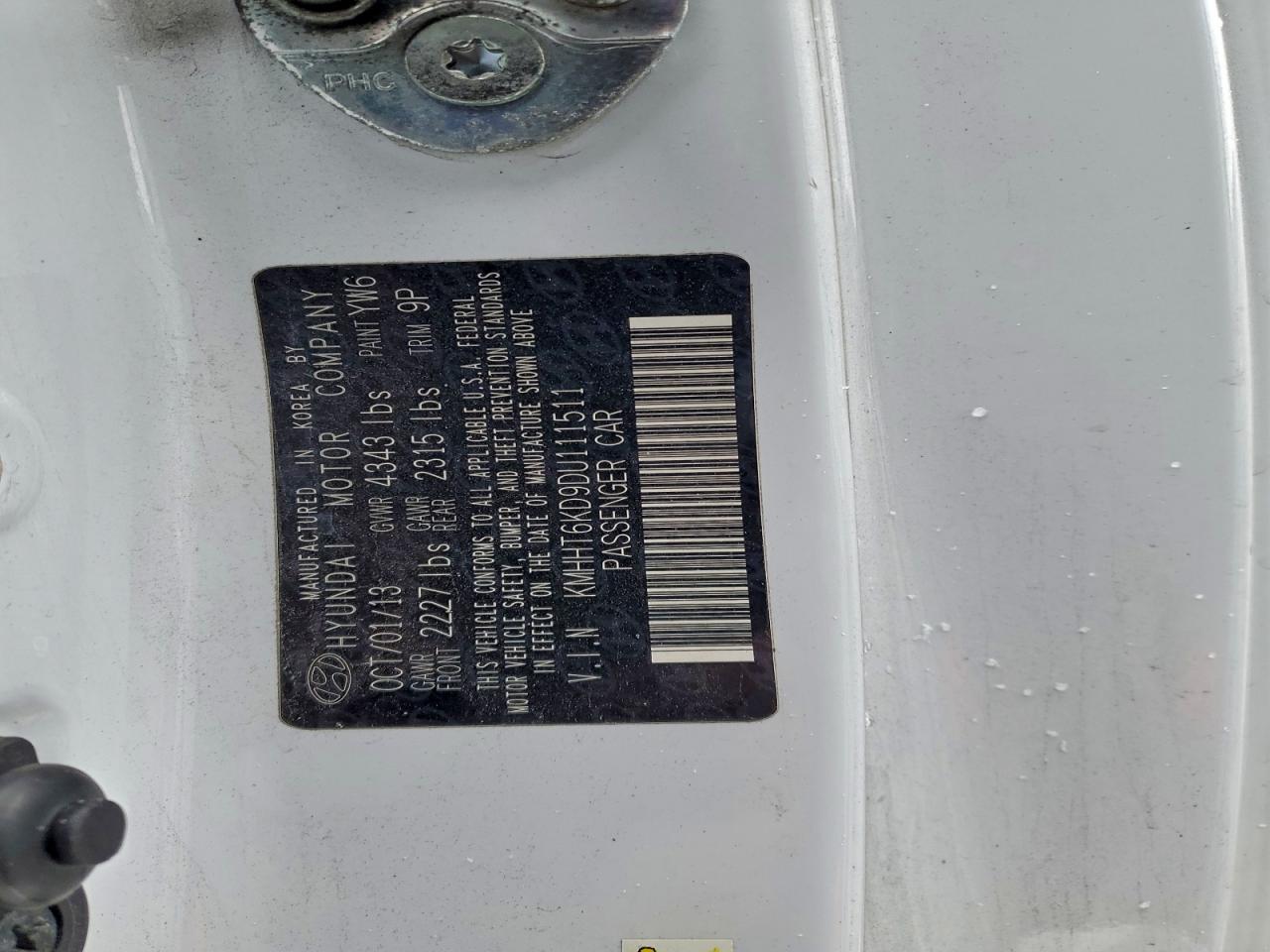 Hyundai Genesis 2.0t Image 5