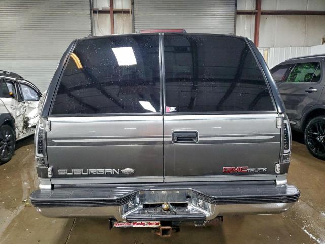 GMC Suburban K1500 Image 4