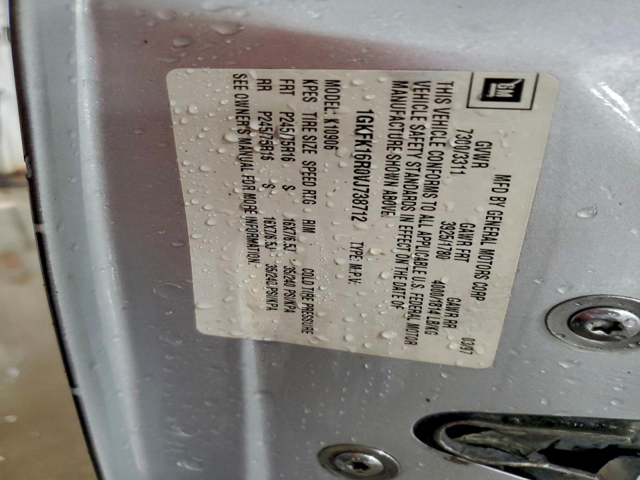 GMC Suburban K1500 Image 11