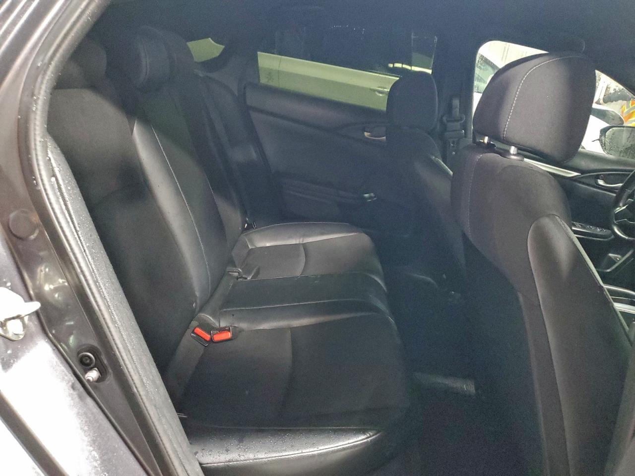 Honda Civic Sport Image 8