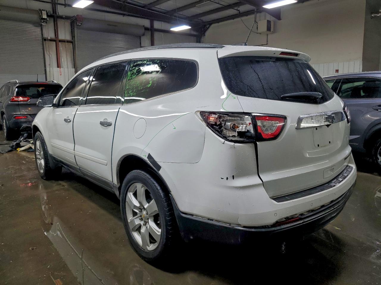 Chevrolet Traverse Lt Image 12