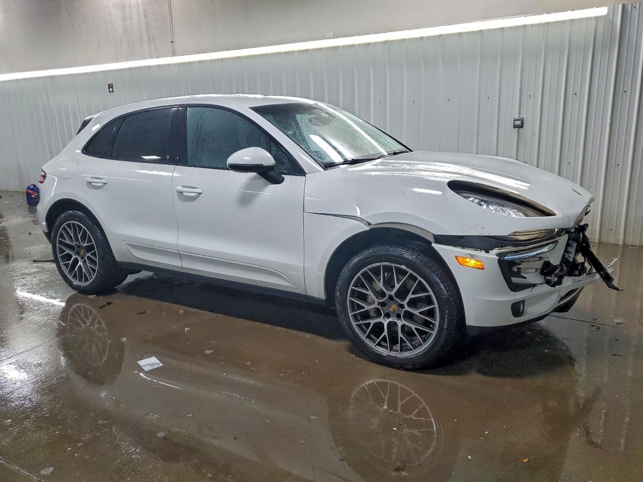 Porsche Macan S Image 4