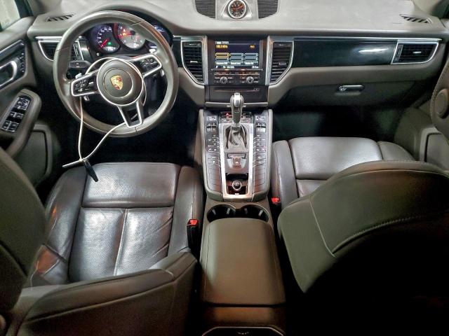 Porsche Macan S Image 5